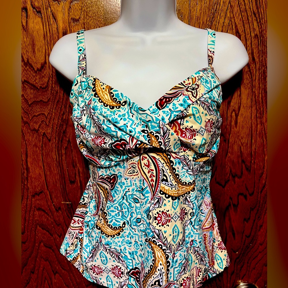 NWT 32E Sunsets Tankini